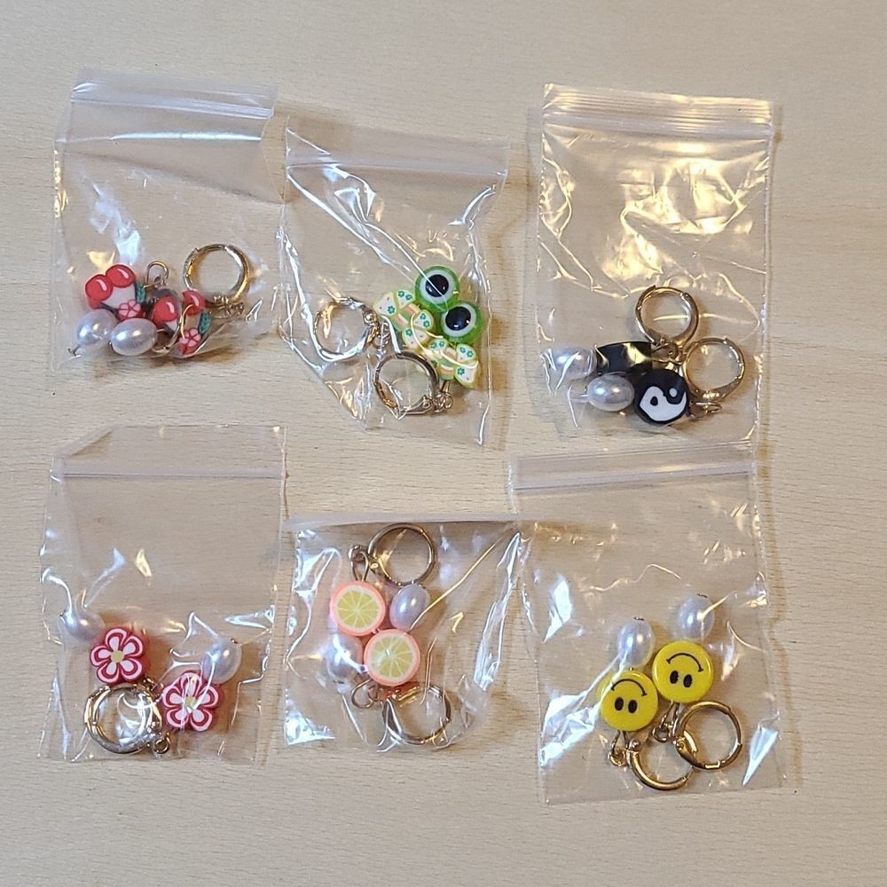Fashion Jewelry 6 pairs of adorable fun kids earrings.